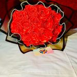 15 count red roses+black and white pearl wrap